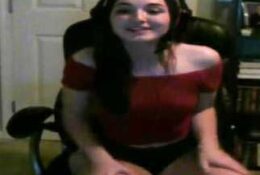 FishsticksTV Stripping Live On Twitch