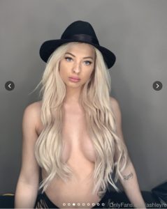 Ashley Resch Onlyfans Nude Photos