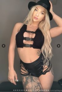 Ashley Resch Onlyfans Nude Photos