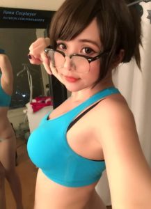 Hana Bunny Mei Cosplay