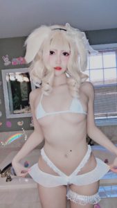 MissWarmJ Lewd Cosplay