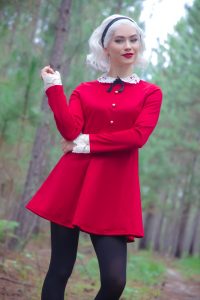 Nichameleon Sabrina Spellman Cosplay