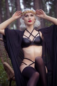 Nichameleon Sabrina Spellman Cosplay