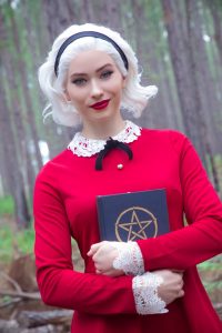 Nichameleon Sabrina Spellman Cosplay