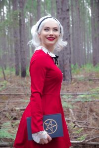 Nichameleon Sabrina Spellman Cosplay