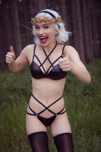 Nichameleon Sabrina Spellman Cosplay