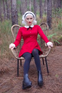 Nichameleon Sabrina Spellman Cosplay