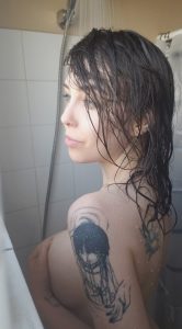 April Hylia akaWaifu Onlyfans Bathing Leaked Porn Photos