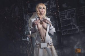 Helly von Valentine Saber Bride