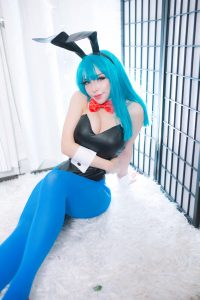 ItsRoxyCos Bulma Cosplay