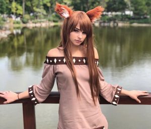 Kttn Cosplay Holo