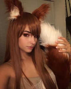 Kttn Cosplay Holo