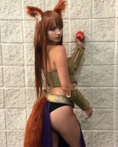 Kttn Cosplay Holo