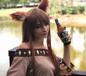 Kttn Cosplay Holo