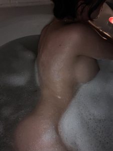 Saucy Sarah Onlyfans SarahLeeHall Nude Leaked Photos