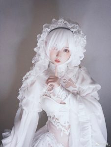 Cosplay Kawaii 2B in White Cosplay In Nier Automata