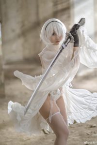 Cosplay Kawaii 2B in White Cosplay In Nier Automata