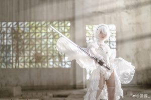 Cosplay Kawaii 2B in White Cosplay In Nier Automata