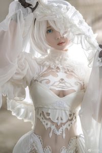 Cosplay Kawaii 2B in White Cosplay In Nier Automata