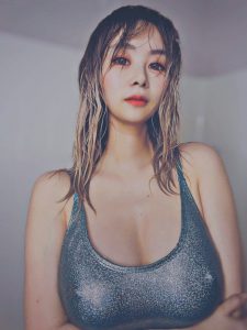 Krystalwu Patreon Nude Photos