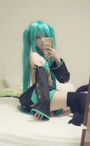 Xi Dai Dai Miku Cosplay