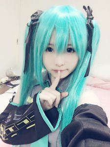 Xi Dai Dai Miku Cosplay