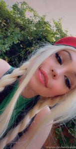 Belle Delphine Cammy Street Fighter