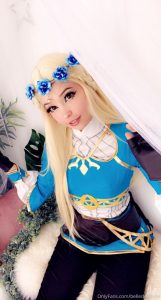 Belle Delphine Princess Zelda