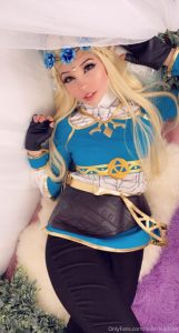 Belle Delphine Princess Zelda