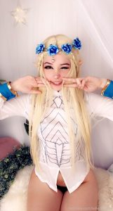 Belle Delphine Princess Zelda