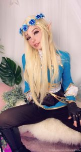 Belle Delphine Princess Zelda