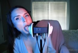 HeatheredEffect ASMR OnlyFans Kissing & Licking Short Video